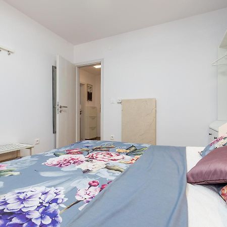 Porec Twins Apartment ภายนอก รูปภาพ